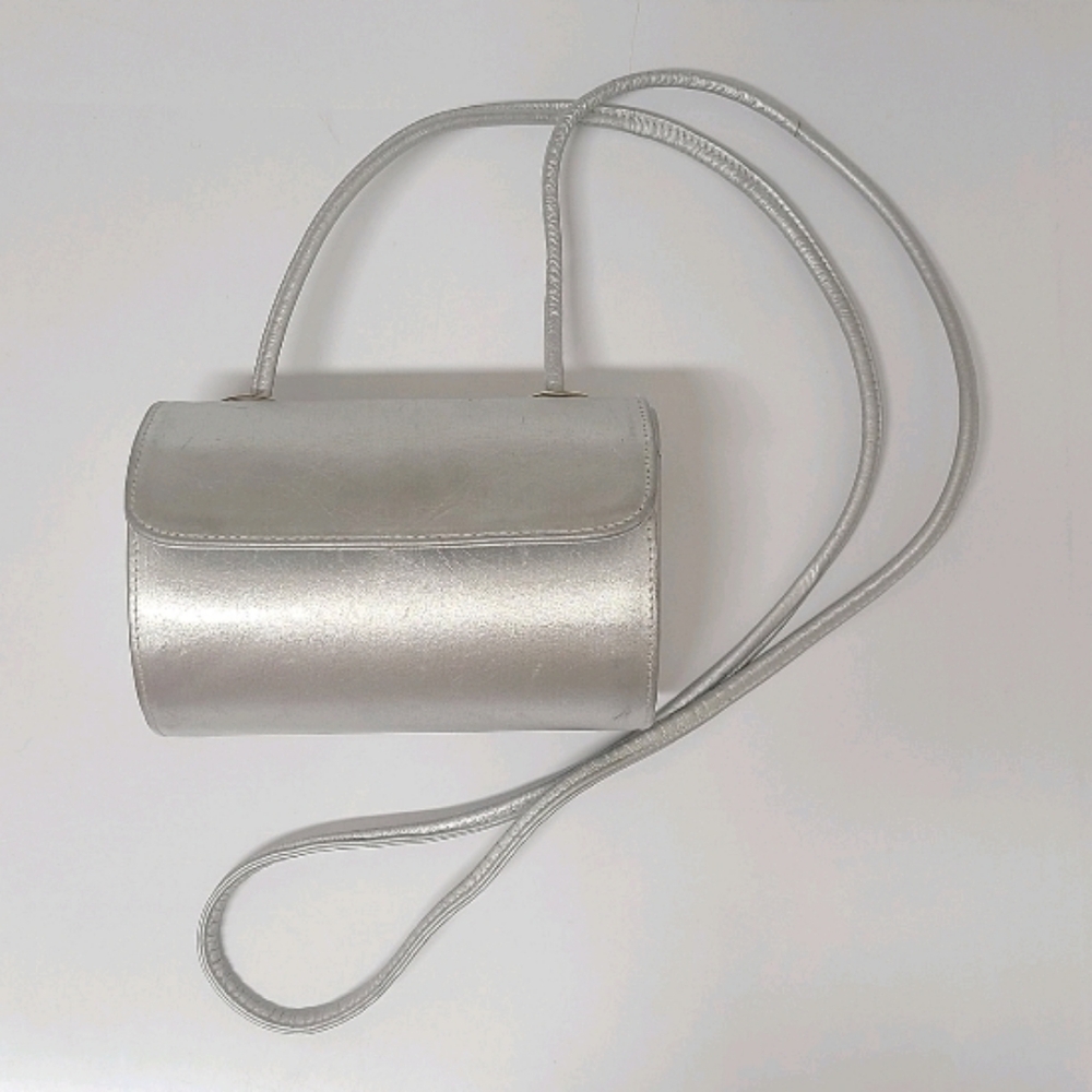 Stuart Weitzman VINTAGE Silver Satin Round Crossbody Bag with Leather Strap - Picture 2 of 14